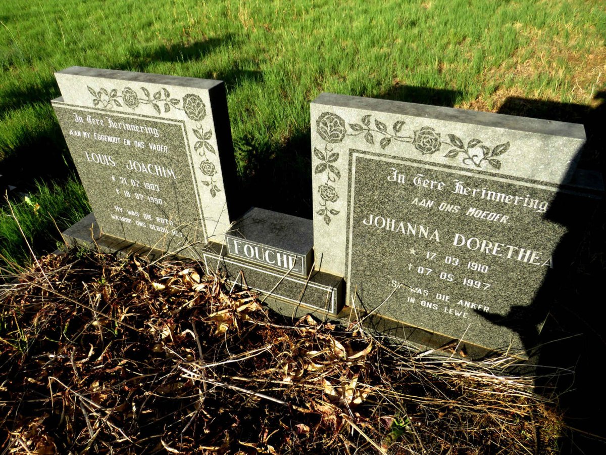 FOUCHE Louis Joachim 1903-1990 & Johanna Dorethea 1910-1997