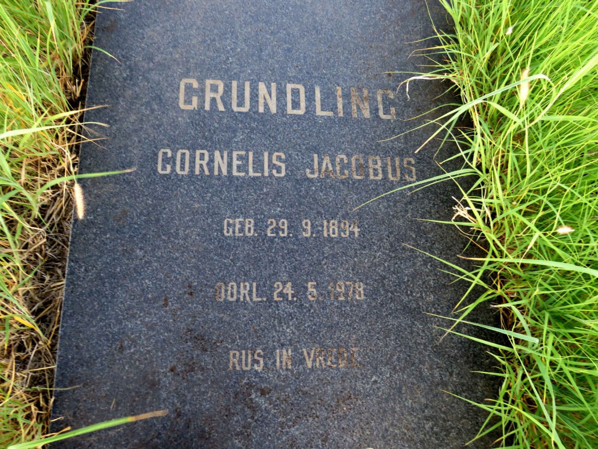 GRUNDLING Cornelus Jacobus 1894-1978 & Emmarentia Jacoba 1896-1984_1