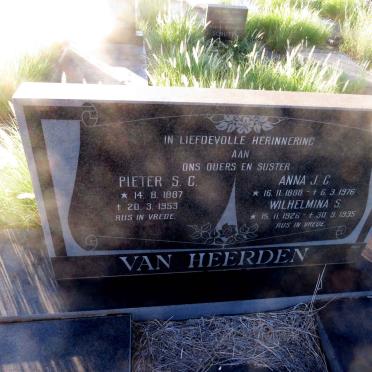 HEERDEN Pieter S.C., van 1887-1953 & Anna J.C. 1888-1976 :: HEERDEN Wilhelmina S., van 1926-1935