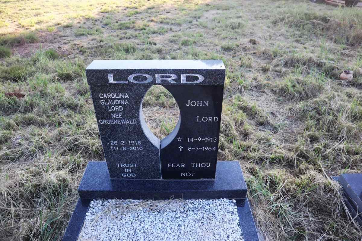 LORD John 1913-1964 & Carolina Glaudina GROENEWALD 1918-2010