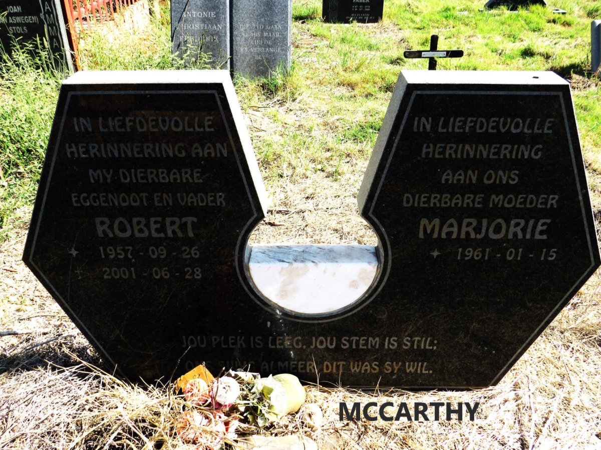 MCCARTHY Robert 1957-2001 & Marjorie 1961- _1