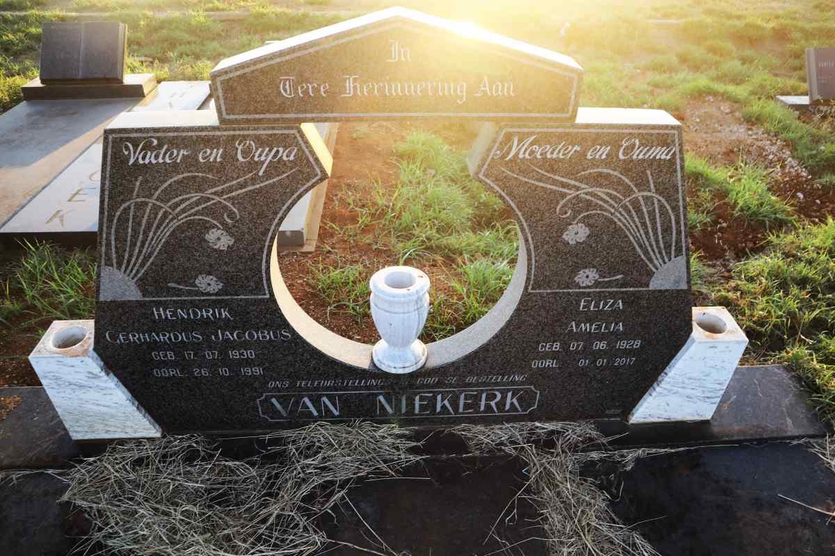 NIEKERK Hendrik Gerhardus Jacobus, van 1930-1991 & Eliza Amelia 1928-2017
