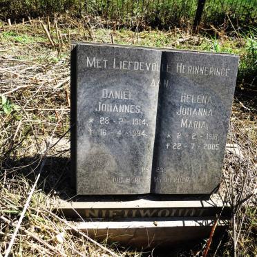 NIEUWOUDT Daniel Johannes 1914-1994 & Helena Johanna Maria 1918-2005