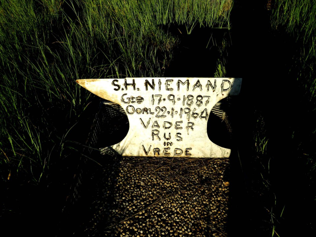 NIEMAND S.H. 1887-1964