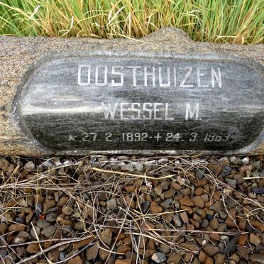 OOSTHUIZEN Wessel M. 1892-1963 & Hester F. 1907-1983_1