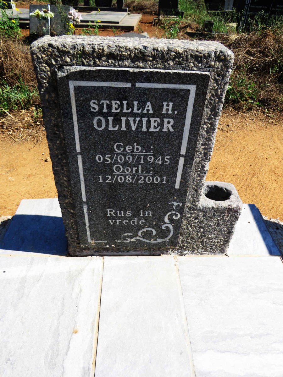 OLIVIER Stella H. 1945-2001