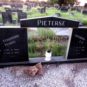 PIETERSE Ferdinand Petrus 1903-1977 & Catharina J.A. 1911-1999