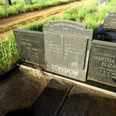 STRYDOM Gideon Louwrens 1905-1978 & Martha Elizabeth SADLER 1907-1981