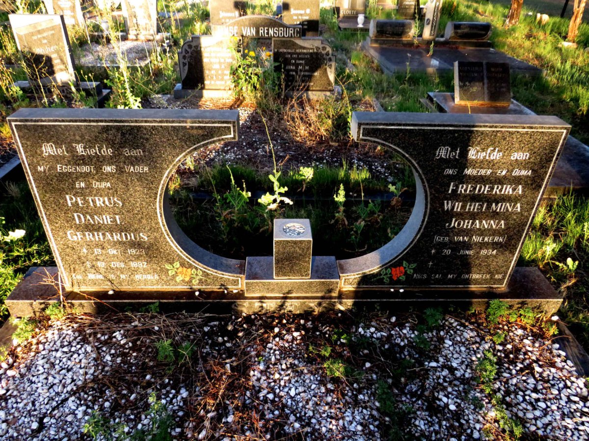 STEYN Petrus Daniel Gerhardus 1923-1992 & Frederika Wilhelmina Johanna VAN NIEKERK 1934- 
