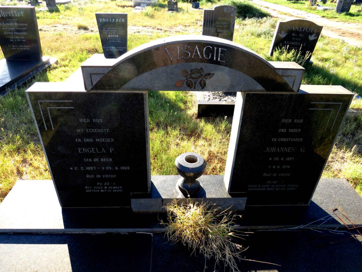 VISAGIE Johannes G. 1897-1974 & Engela P. DE BEER 1897-1969_1