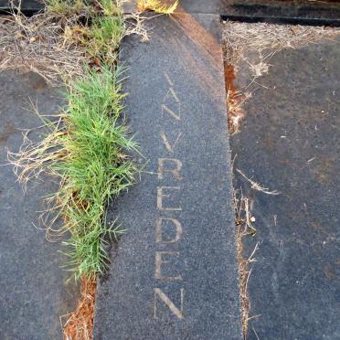 VREDEN Petrus Hermanus, van 1935-1991 & Johanna M. 1914-1994_1