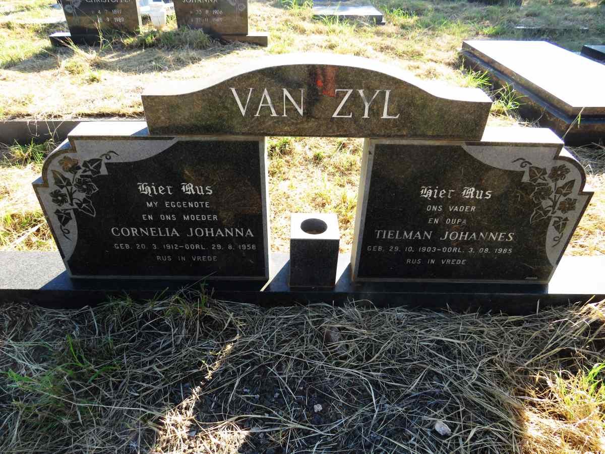 ZYL Tielman Johannes, van 1903-1985 & Cornelia Johanna 1912-1958