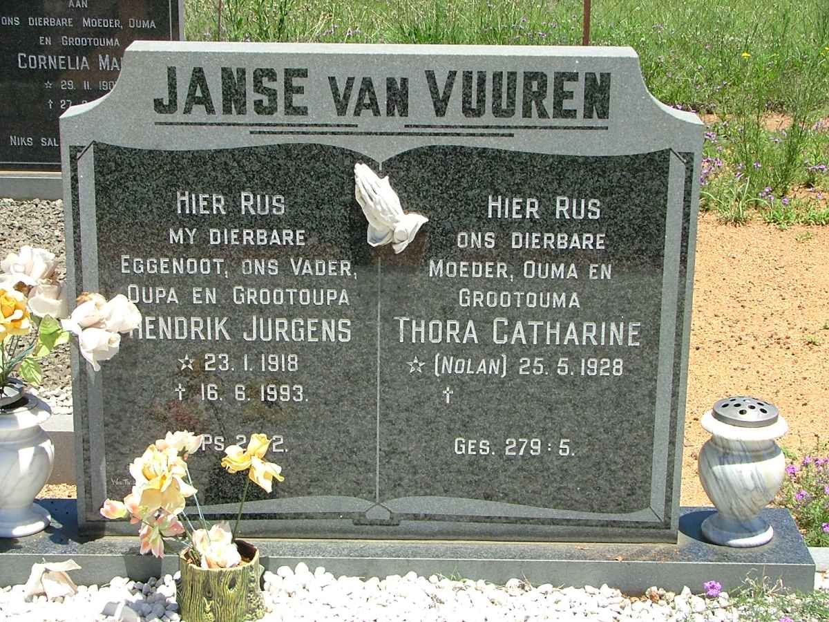 VUUREN Hendrik Jurgens, Janse van 1918-1993 &amp; Thora Catharine NOLAN 1928-