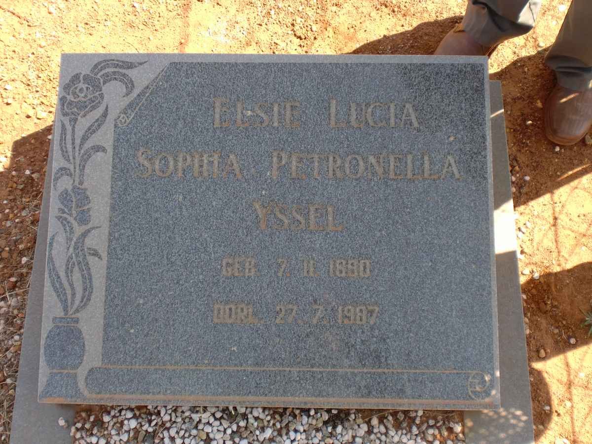 YSSEL Elsie Lucia Sophia Petronella 18?0-1987