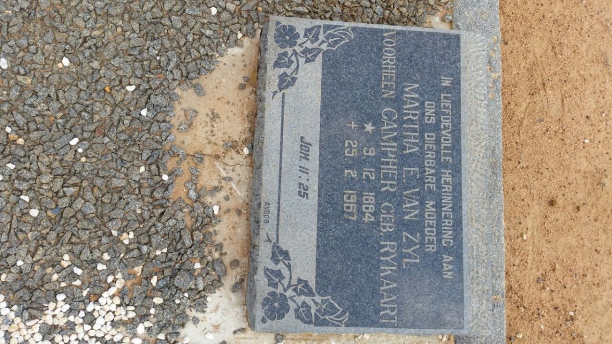 ZYL Martha E., van voorheen CAMPHER nee RYKAART 1884-1967