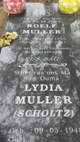 MULLER Roelf 1940-2011 &amp; Lydia SCHOLTZ 1948-