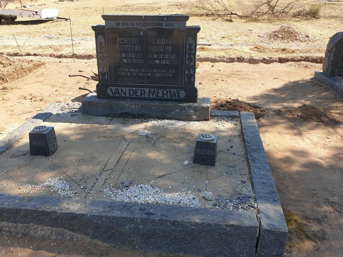MERWE Jacobus Johannes, van der 1868-1954 &amp; Hester Sophia 1874-1955