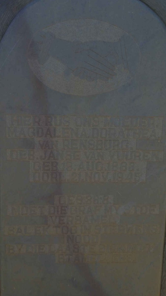 RENSBURG Magdalena Dorathea, van nee JANSE VAN VUUREN 188?-1945