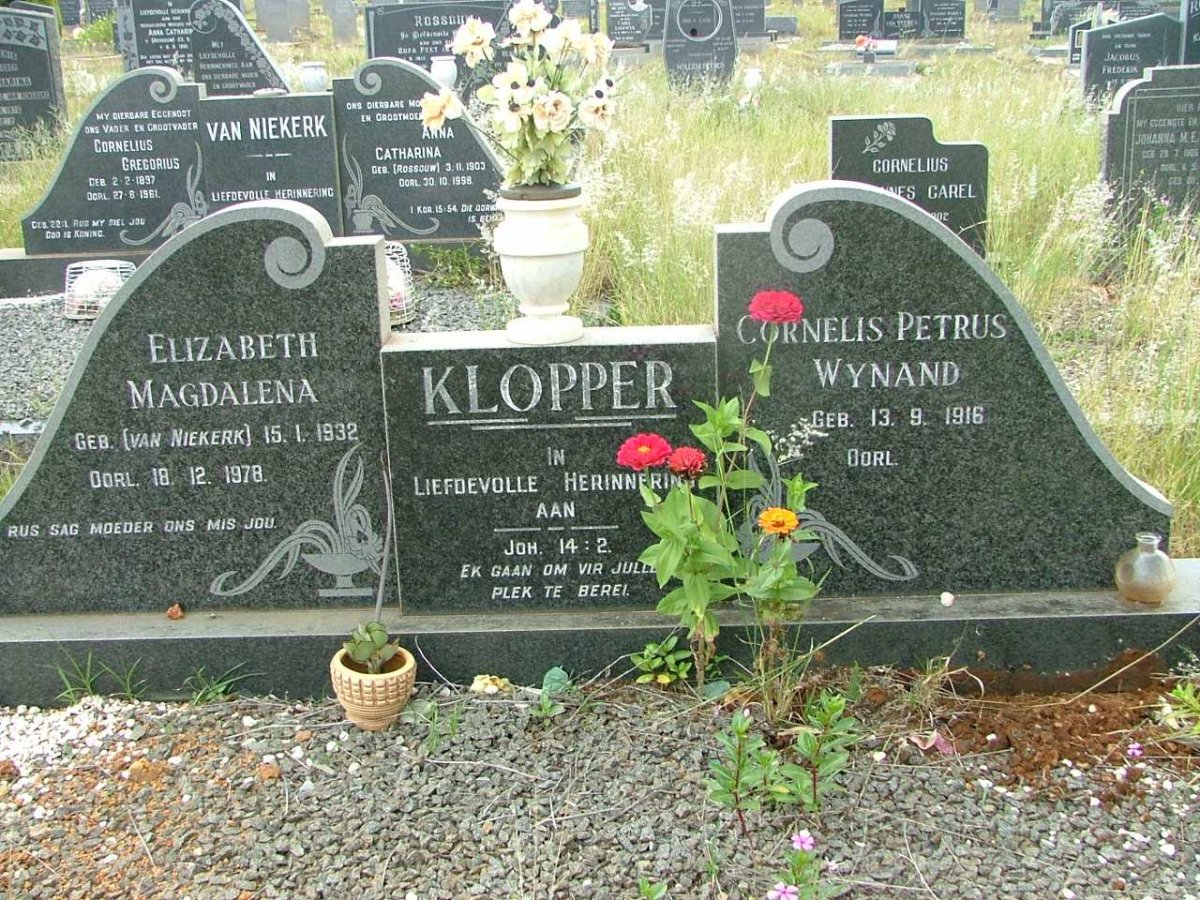 KLOPPER Cornelius Petrus Wynand 1916-  &amp; Elizabeth Magdalena  VAN NIEKERK 1932-1978