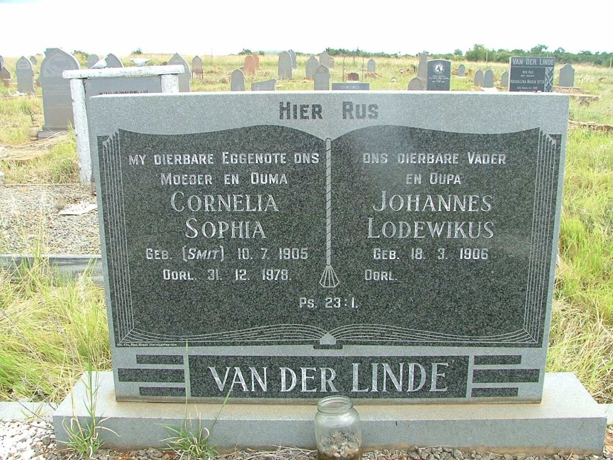 LINDE Johannes Lodewikus, van der 1906-  &amp; Cornelia Sophia SMIT 1905-1978