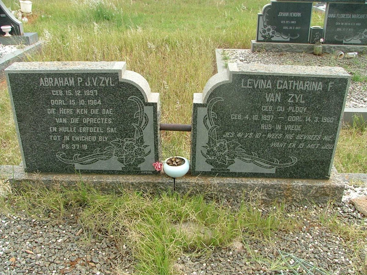 ZYL Abraham P.J., van 1897-1964 &amp; Levina Catharina F. DU PLOOY 1897-1960