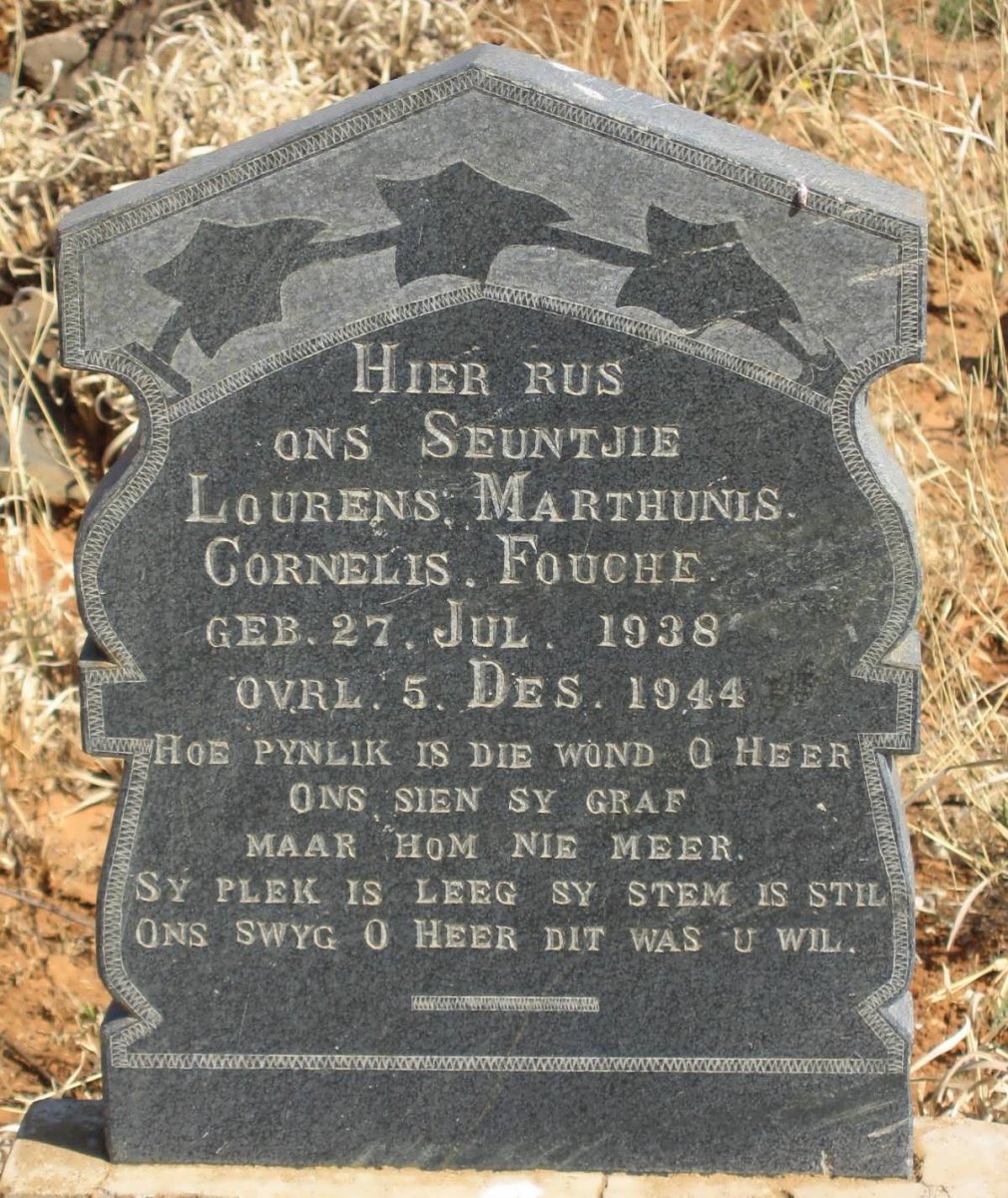 FOUCHE Lourens Marthunis Cornelis 1938-1944