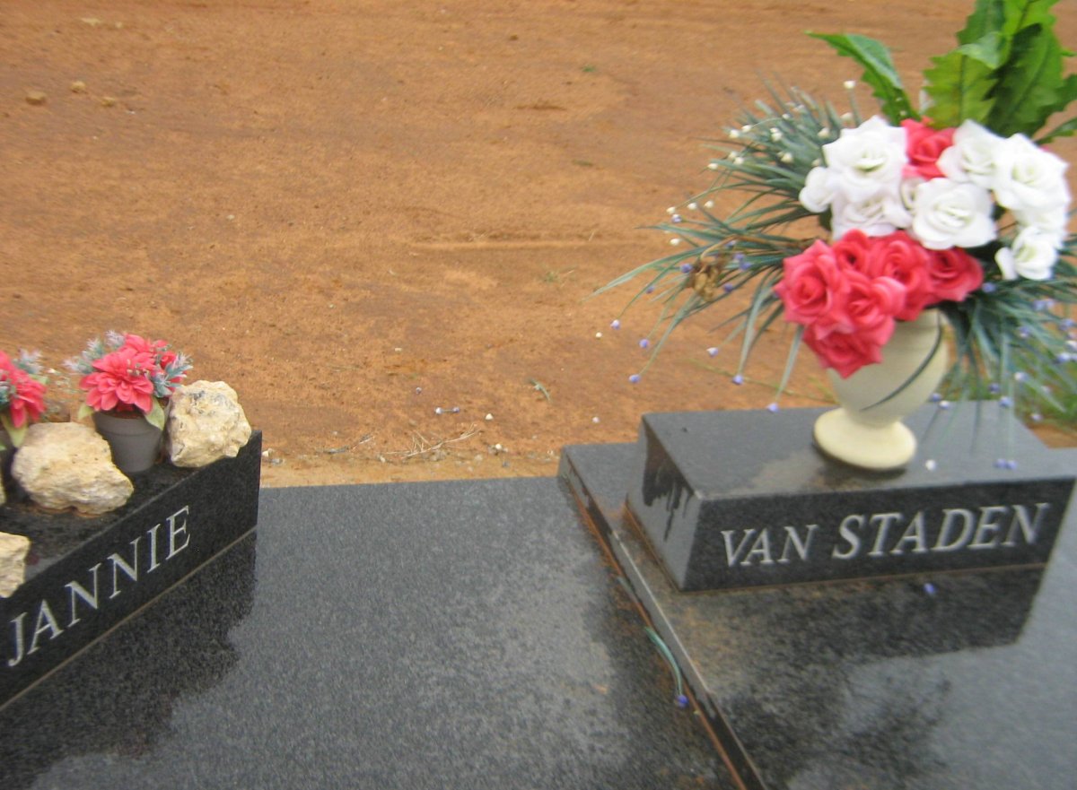 STADEN Jannie, van 1928-2013