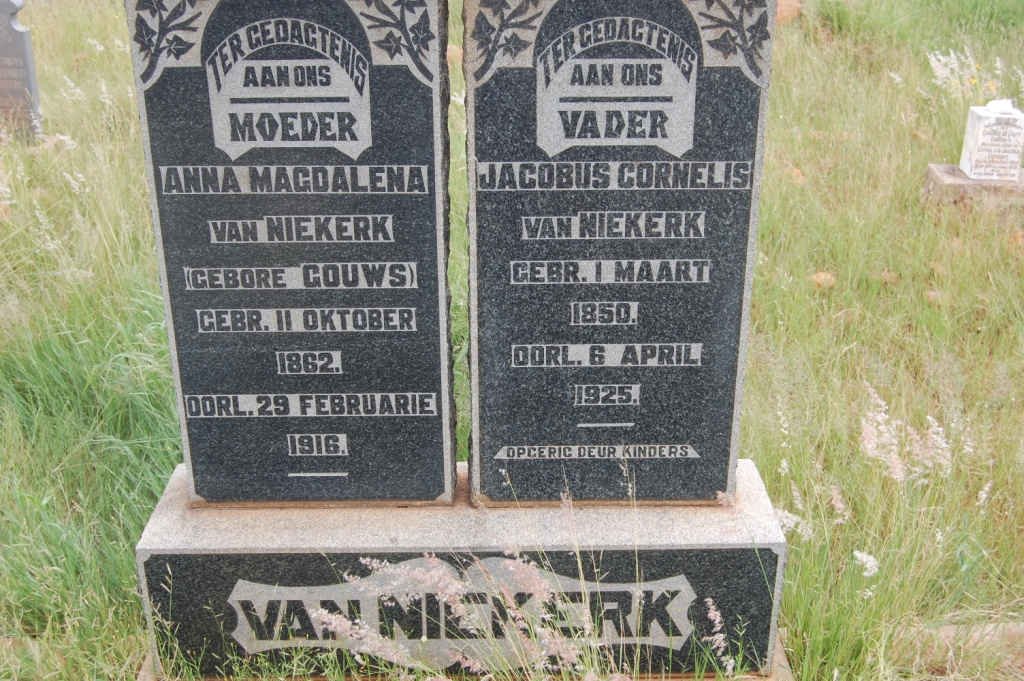NIEKERK Jacobus Cornelis , van 1850-1925 &amp; Anna Magdalena GOUWS 1862-1916