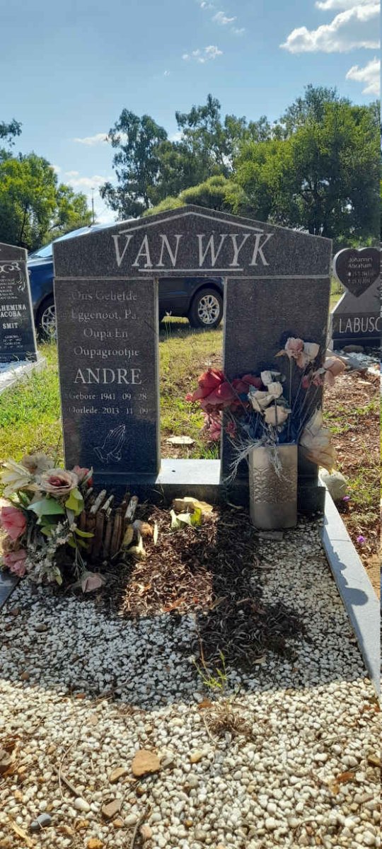 WYK Andre, van 1941-2013